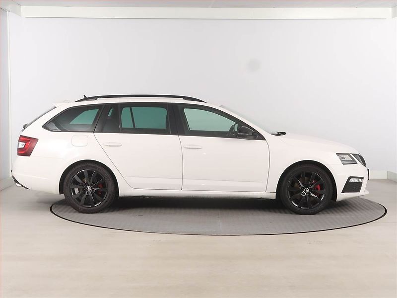 Škoda Octavia (2018) RS 2.0 TDI, Navi, Tempomat - fotka 6 z 18