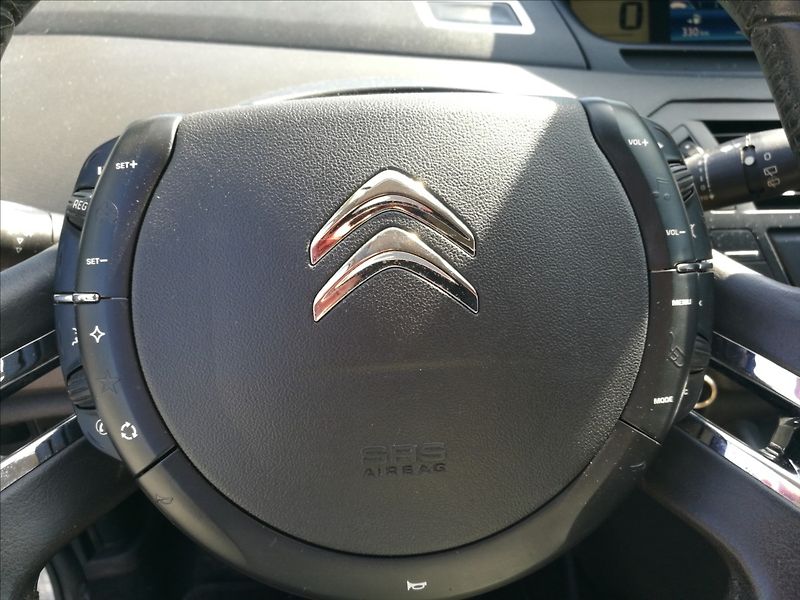 Citroën C4 Picasso 1,6 HDi - fotka 11 z 23