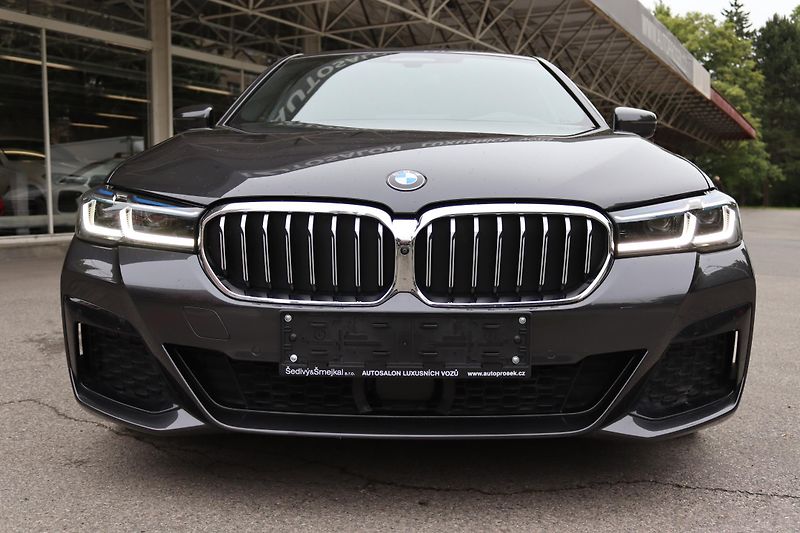 BMW Řada 5 540D XDRIVE G30 M-PAKET 250kW - fotka 3 z 50