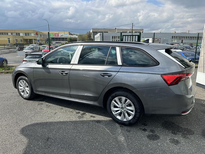 Škoda Octavia SELECTION + dovýbava *279 - fotka 4 z 13