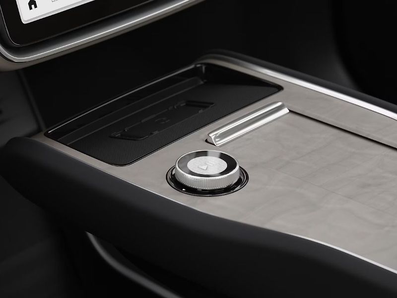 Volvo EX90 PLUS Single Motor RWD 205kW - fotka 12 z 13