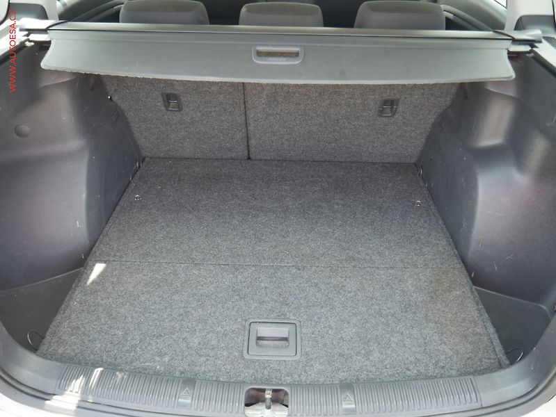 Škoda Fabia (2012) 1.6 TDi, Ambiente - fotka 7 z 17