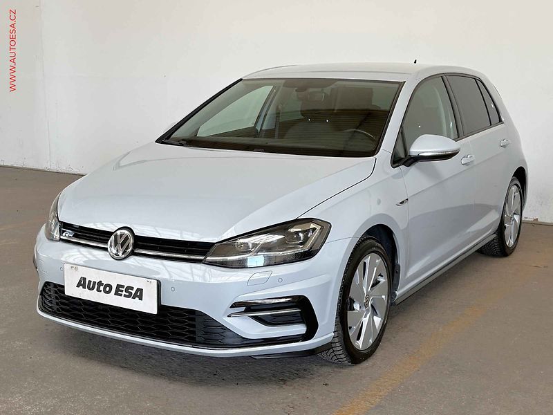 Volkswagen Golf (2019) 1.5 TSI, DSG, STK6/28 - fotka 3 z 17