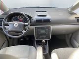 Volkswagen Sharan (2007) 2.0i, Klima, park.asist - náhled 8