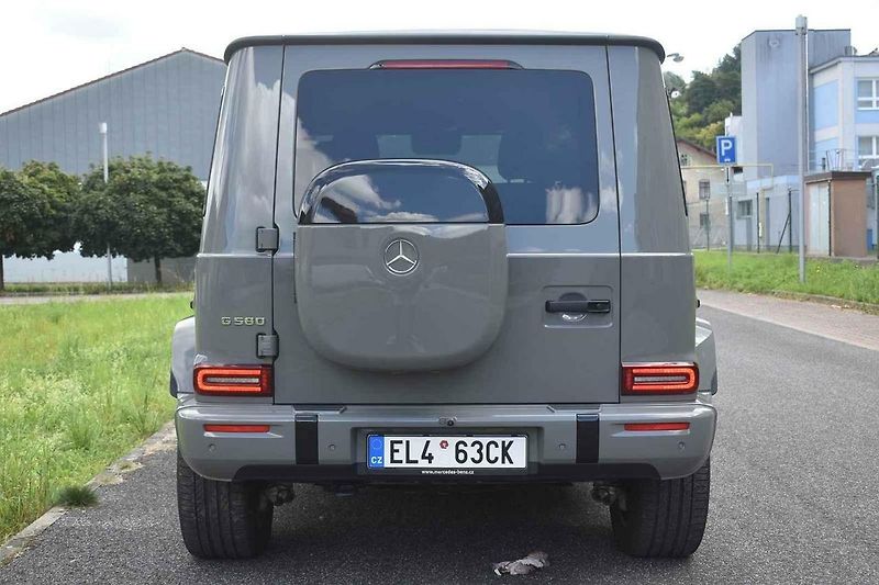 Mercedes-Benz třídy G je po faceliftu v nabídce také s čistě elektrickým pohonem.