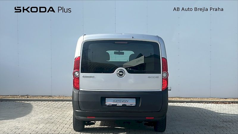 Opel Combo (2013) D VAN 1,3CDTi 66kW MP5 - fotka 9 z 22