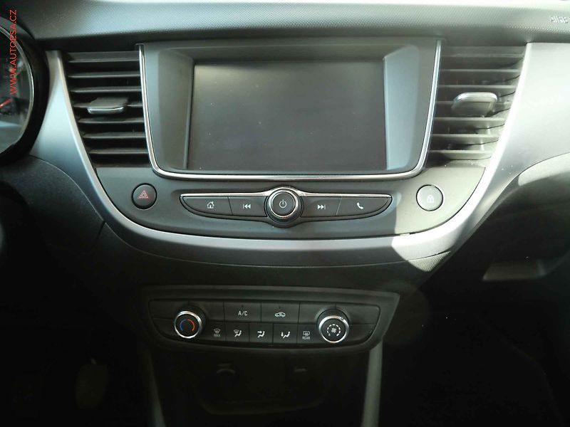 Opel Crossland (2021) 1.2T, 2.maj,ČR, Edition, LED - fotka 13 z 19