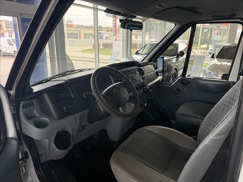 Ford Transit 2,2   TDCi,1.MAJ,MINIBUS,TAŽNÉ - fotka 7 z 23