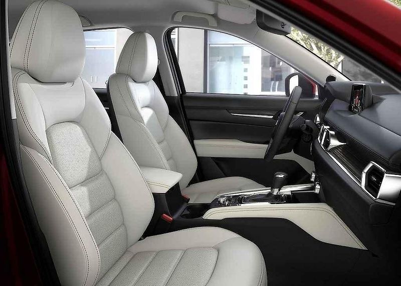 Mazda CX-5.