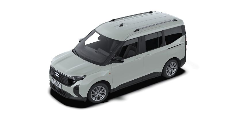 Ford Tourneo Courier (2026) Titanium, Tourneo, 1.0 EcoBoos - fotka 7 z 9