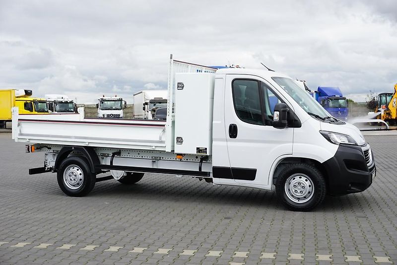 Peugeot Boxer (2023) 2,2 HDi / 140 KM / WYWROTKA /  - fotka 30 z 52