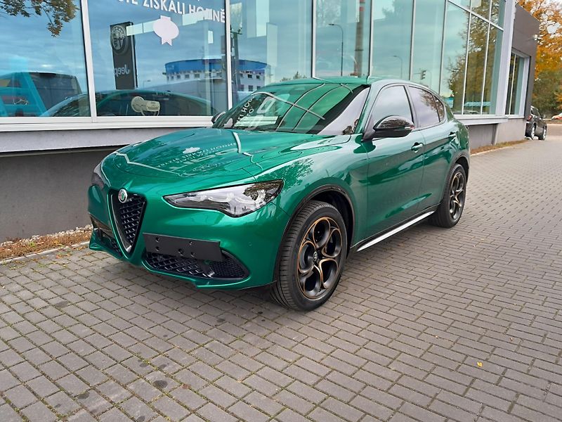 Alfa Romeo Stelvio (2026) Intensa  4x4 2,0 280PS - fotka 2 z 37