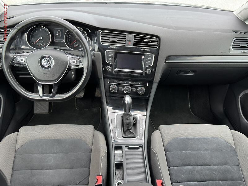 Volkswagen Golf (2013) 1.4TSi, DSG - fotka 8 z 20