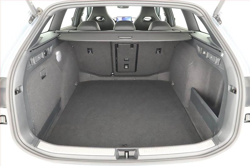 Škoda Superb (2025) 2.0 TDI, SPORTLINE, 4X4 - fotka 19 z 20