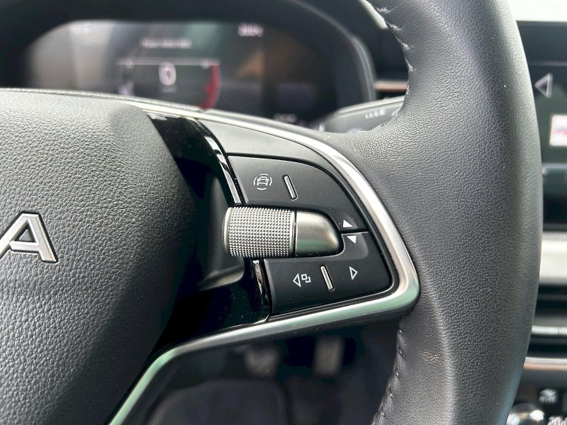 Škoda Kamiq (2025) 1.0 TSI 85kW MP6 Top Selection - fotka 9 z 33