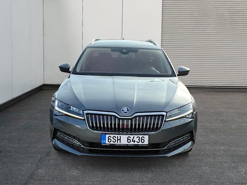 Škoda Superb (2023) L&K 2.0TDI 147kW DSG 4x4 TAŽNÉ - fotka 2 z 11