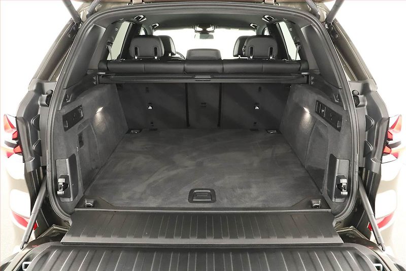 BMW X5 (2026) xDrive30d, M Paket - fotka 20 z 22