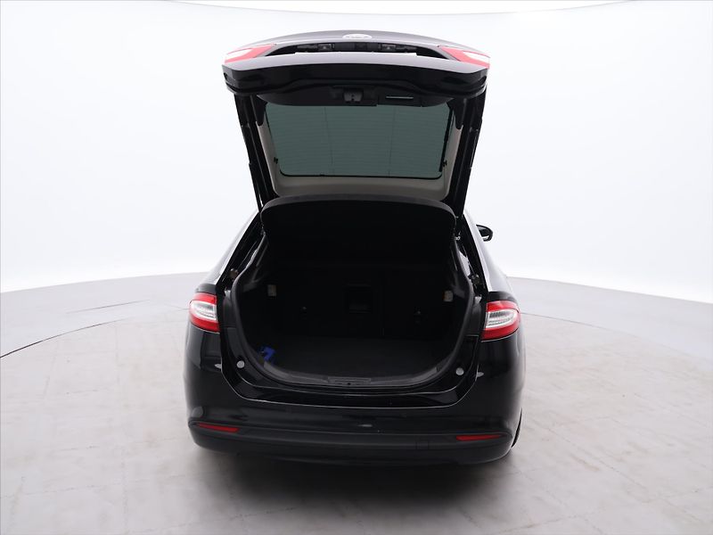 Ford Mondeo 2,0 TDCi 110kW CZ - fotka 9 z 31