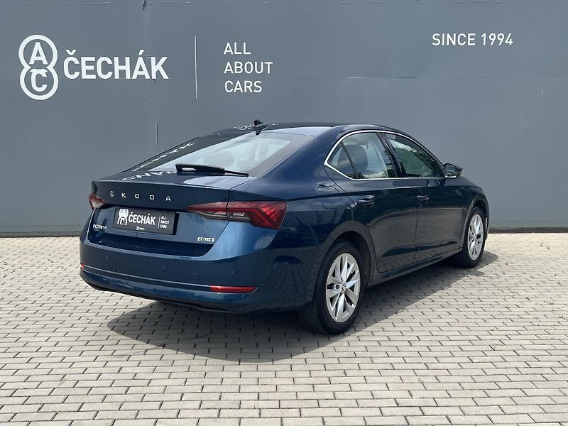 Škoda Octavia (2022) 1,5 TSi110kWSTYLEDSG REZERVACE - fotka 5 z 34