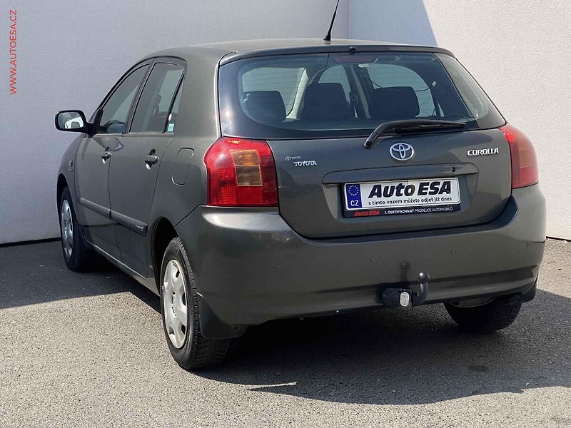 Toyota Corolla (2004) 1.4 VVT-i, ČR, TZ, park.čidla - fotka 6 z 14