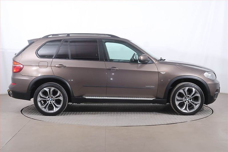 BMW X5 (2013) xDrive30d, 4X4, Automat - fotka 6 z 26