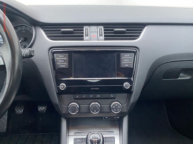Škoda Octavia (2017) 1.6 TDi, ČR, Ambition - fotka 12 z 17