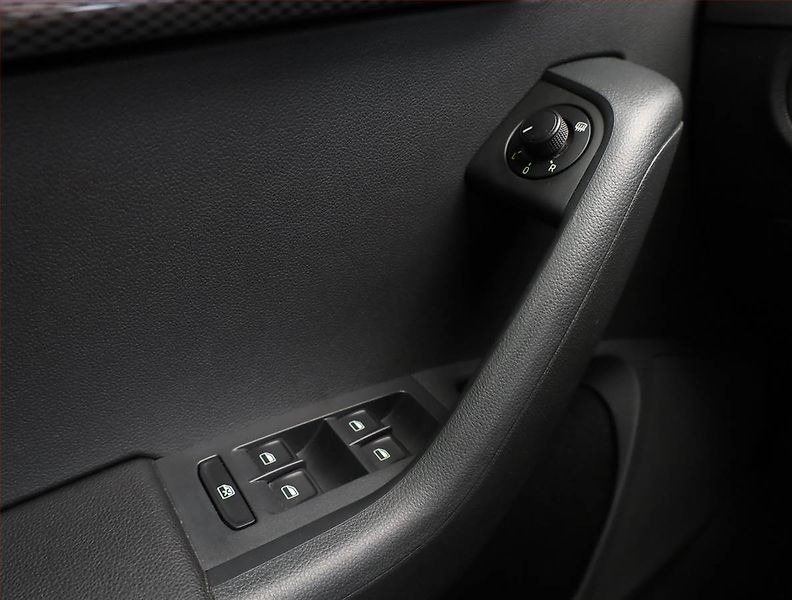 Škoda Octavia (2015) RS 2.0 TSI, Automat, ČR,1.maj - fotka 17 z 18