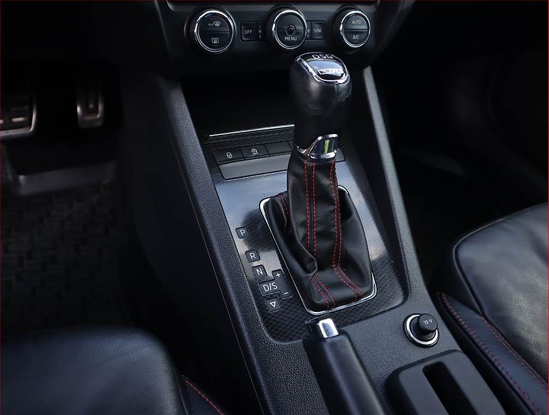 Škoda Octavia (2016) 2.0 TDI, Automat, Serv.kniha - fotka 13 z 18