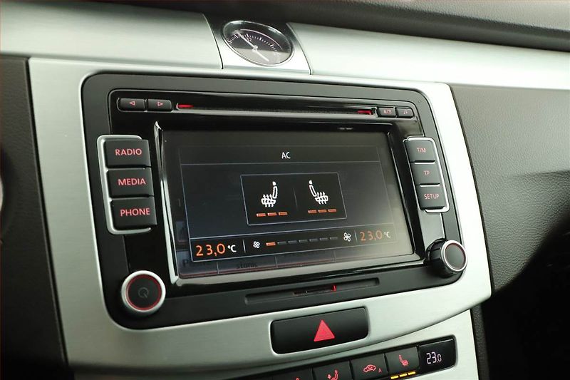Volkswagen Passat (2014) Comfortline 2.0 TDI, 4X4 - fotka 9 z 14