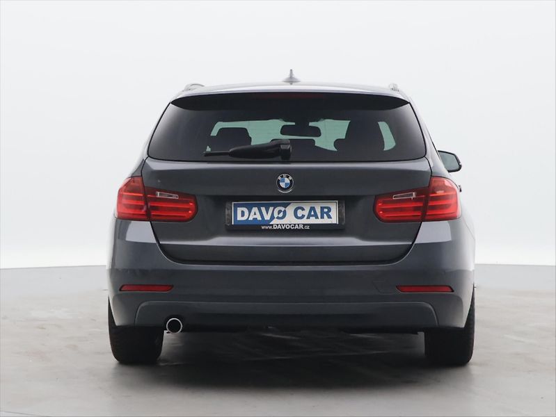 BMW Řada 3 2,0 320 XDrive 135kW Aut. - fotka 6 z 31