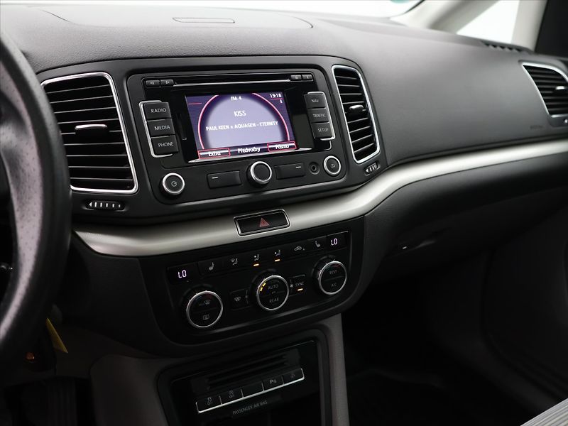 Seat Alhambra 2,0 TDI 103 kW 4DRIVE Panorama - fotka 24 z 38