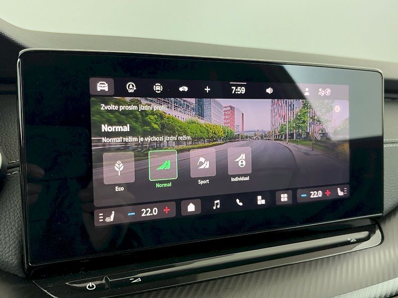 Škoda Octavia (2025) 1.5TSI 110kW SportLine - fotka 12 z 28
