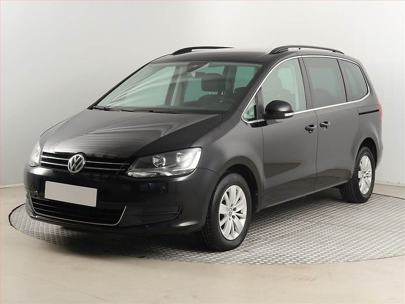 Volkswagen Sharan (2018) 2.0 TDI BMT, Automat, Navi - fotka 2 z 18
