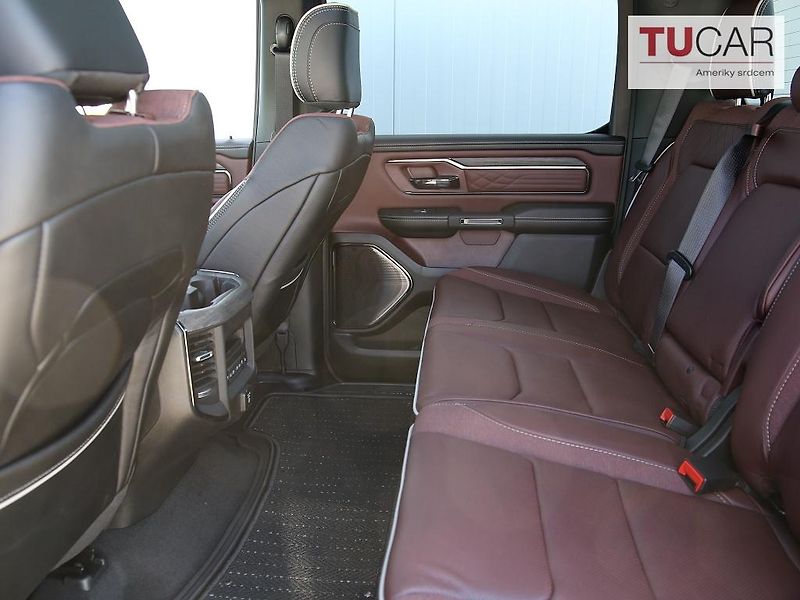 RAM 1500 (2026) Limited 5.7 V8 2026 RED - fotka 36 z 45