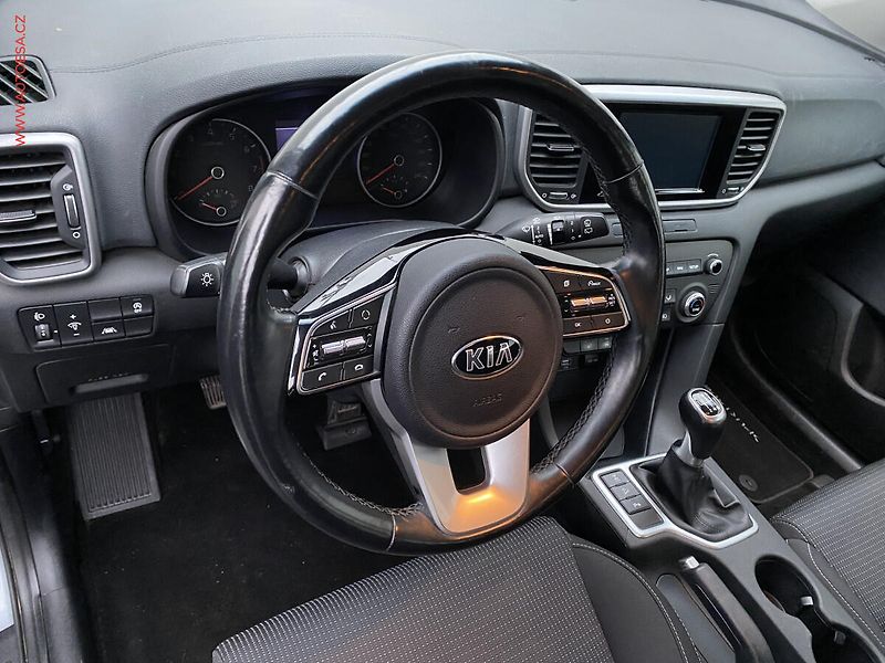 Kia Sportage (2019) 1.6  T-GDi AWD, Vision, navi - fotka 13 z 20
