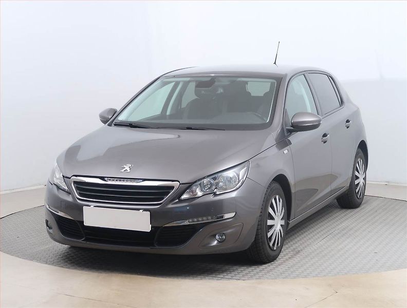 Peugeot 308 (2017) 1.6 BlueHDi, Navi, Tempomat - fotka 2 z 14