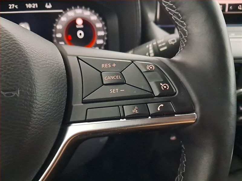 Nissan Juke (2024) N-Connecta 1.6 Hybrid - fotka 19 z 20