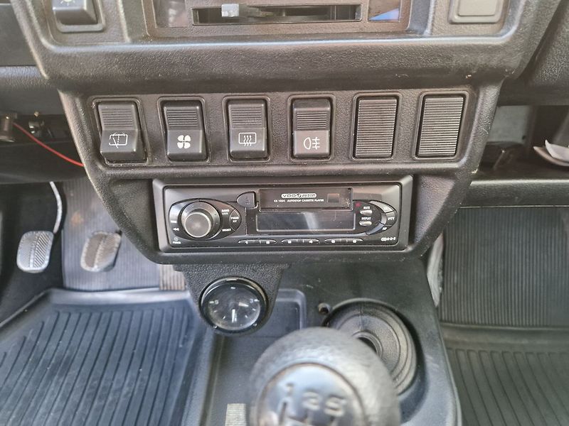 Lada Niva 1,7  4x4 - fotka 15 z 24