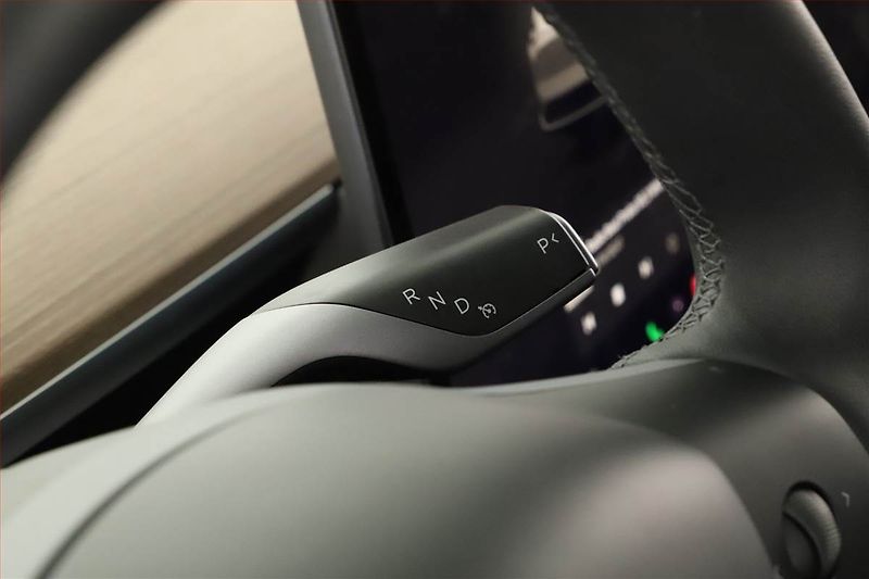 Tesla Model Y (2023) Long Range AWD 79kWh, SoH 92% - fotka 12 z 19