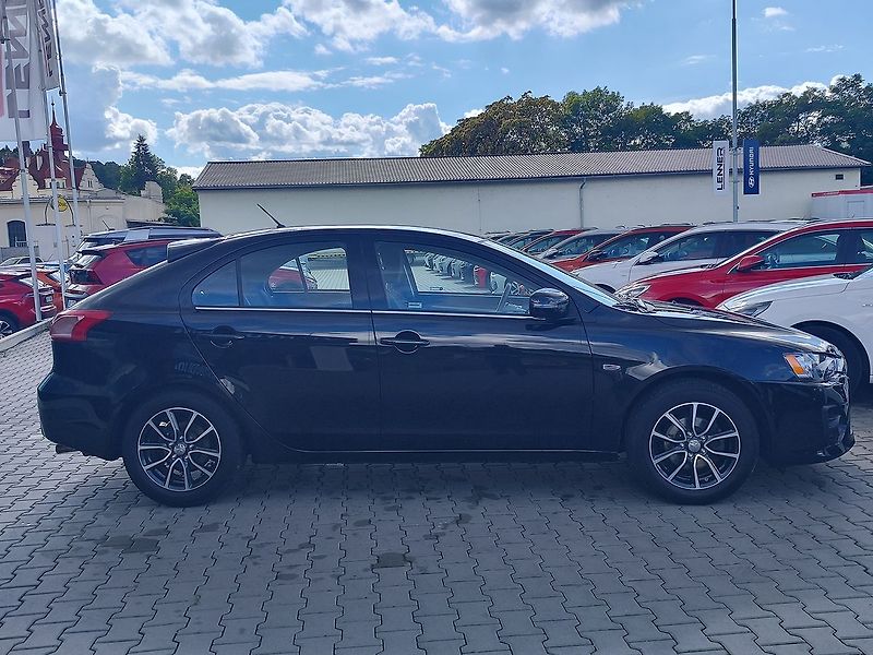 Mitsubishi Lancer 1.6 Mivec/86kW ČR 1.Majitel - fotka 4 z 27