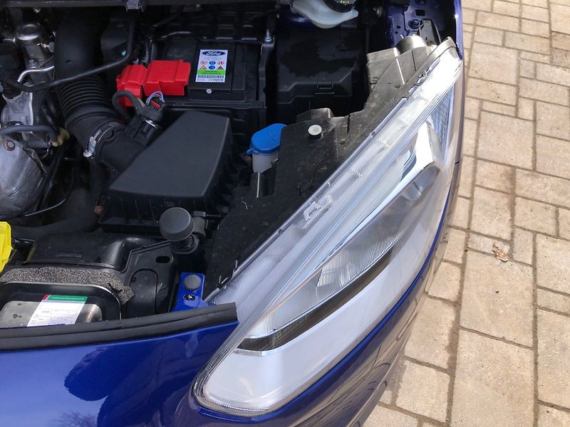 Ford Tourneo Courier (2014) 1.0 EcoBoost - fotka 28 z 28