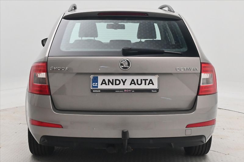Škoda Octavia 2,0 TDI 110kW Elegance Tažné V - fotka 6 z 30