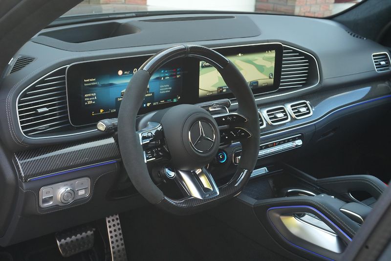 Mercedes-Benz GLE AMG 53 4Matic+, Ventilace, ACC - fotka 9 z 39