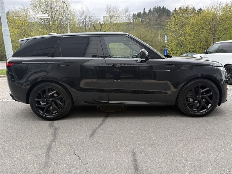Land Rover Range Rover Sport (2026) 3,0 DYNAMIC SE D250 - fotka 6 z 40