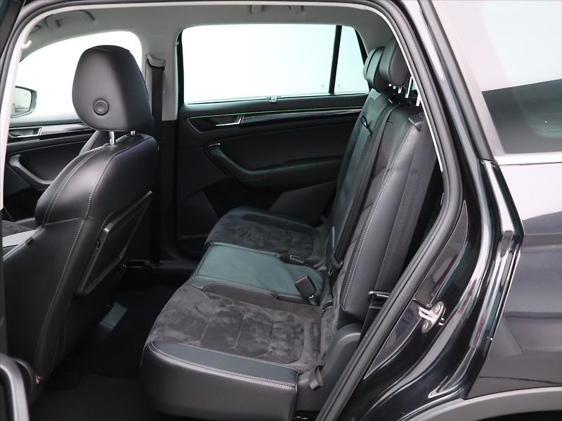 Škoda Kodiaq 2,0 TDI 140kW 4x4 DSG Style+ - fotka 13 z 26