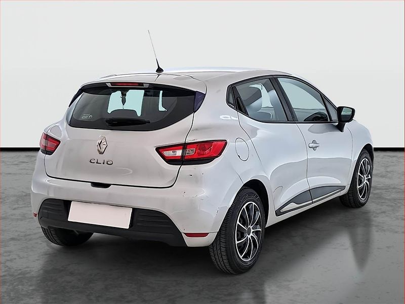 Renault Clio (2017) 1.2 16V, Tempomat - fotka 5 z 15
