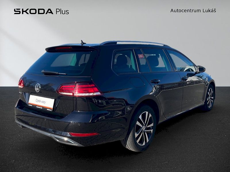Volkswagen Golf (2020) VARIANT CL 1,0 TSI BMT OPF 6G - fotka 2 z 32