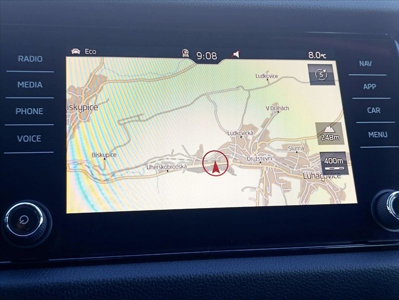 Škoda Kodiaq 2,0 TDi 4x4 DSG 7.míst Navi - fotka 18 z 38