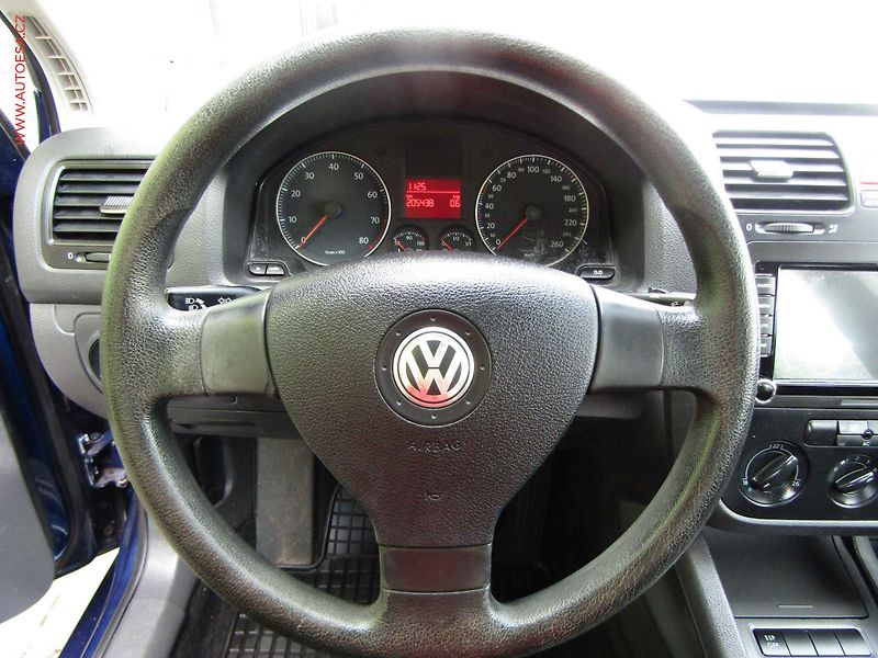 Volkswagen Golf (2008) 1.6 MPi, Navi, AC - fotka 16 z 17