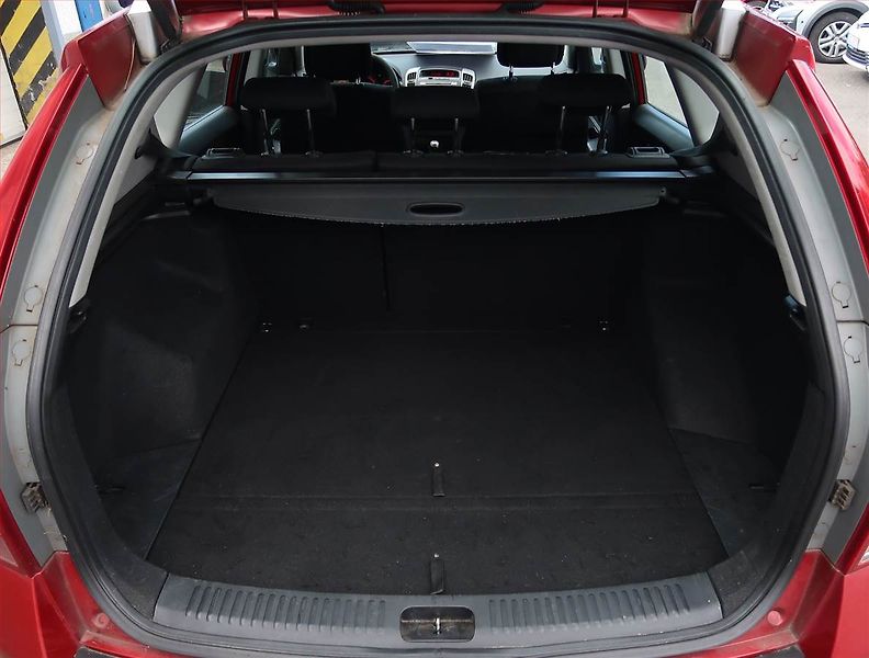 Kia Ceed (2010) 1.6 CRDi, po STK, udržované - fotka 13 z 15